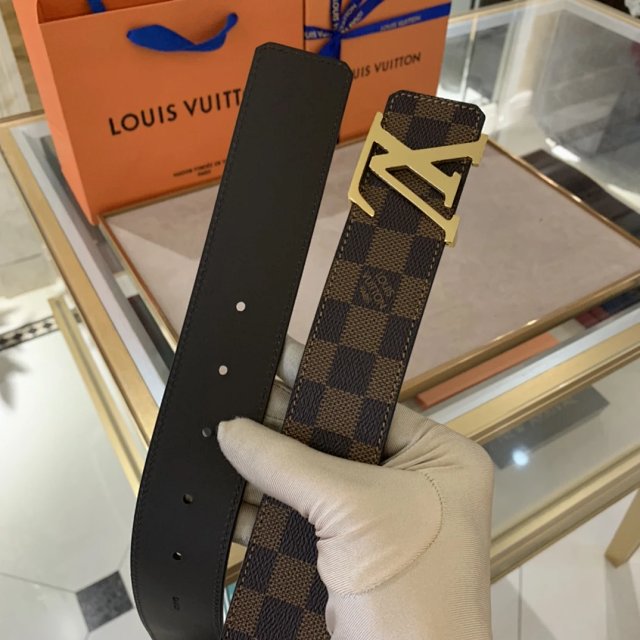 Louis Vuitton Louis Vuitton Damier Graphite Gold Buckle Leather Belt - Buy on Mulebuy Sheets