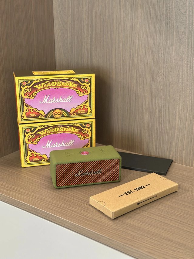 Marshall Marshall Willen Green Waterproof Bluetooth Speaker Portable - Buy on Mulebuy Sheets