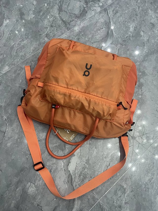 On Running On Running Orange Lightweight Travel Sports Bag - Buy on Kakobuysheetfind