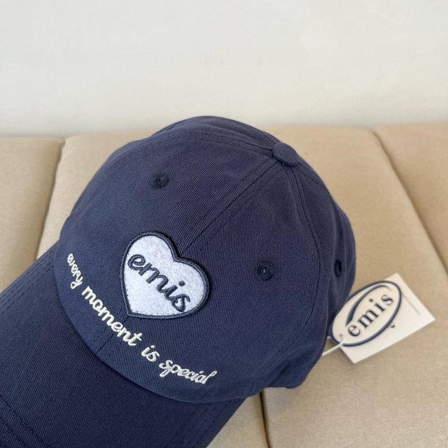 Emis HatsEmis Navy Blue Heart Embroidered Cotton Baseball Cap - Buy on Kakobuysheetfind