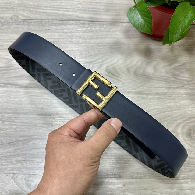 Fendi Classic Black Leather Reversible Belt for Men