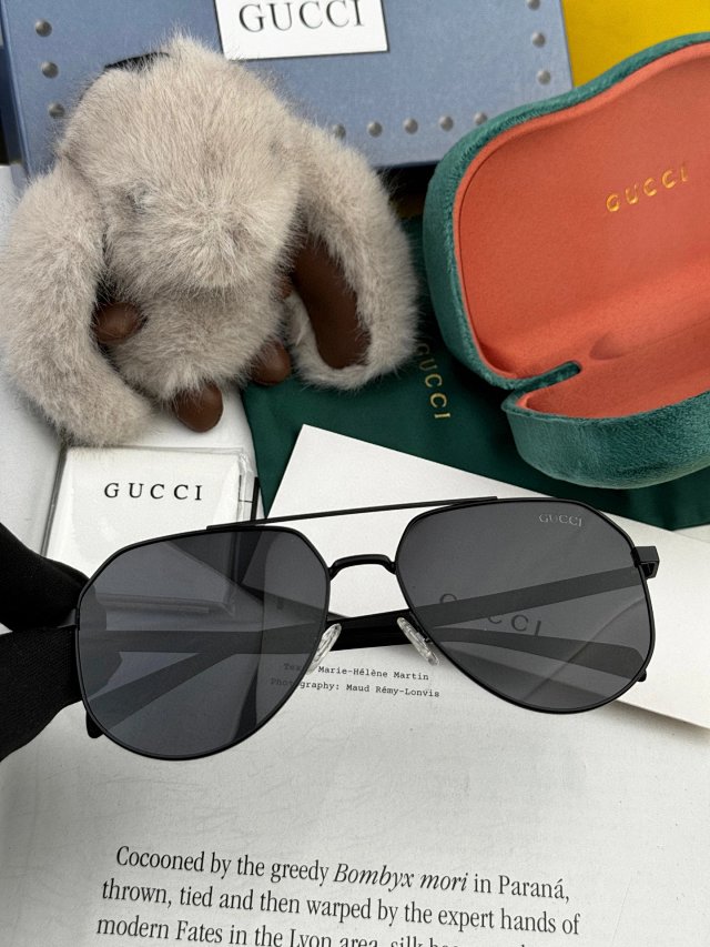 Gucci Gucci Black Aviator Sunglasses Metal Frame Gray Lenses - Buy on Kakobuysheetfind