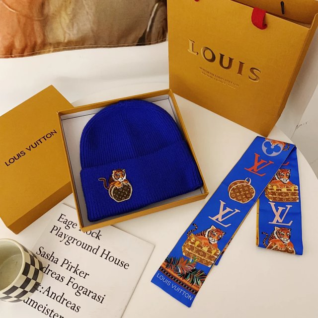 Louis Vuitton Louis Vuitton Blue Wool Tiger Patch Beanie Hat - Buy on Kakobuysheetfind