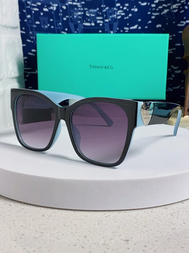 Tiffany Tiffany & Co Black Gray Gradient Heart Sunglasses - Buy on Kakobuysheetfind