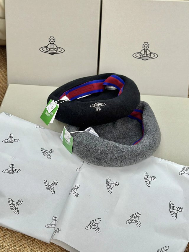 Vivienne Westwood Vivienne Westwood Black Wool Classic Beret Hat - Buy on Kakobuysheetfind