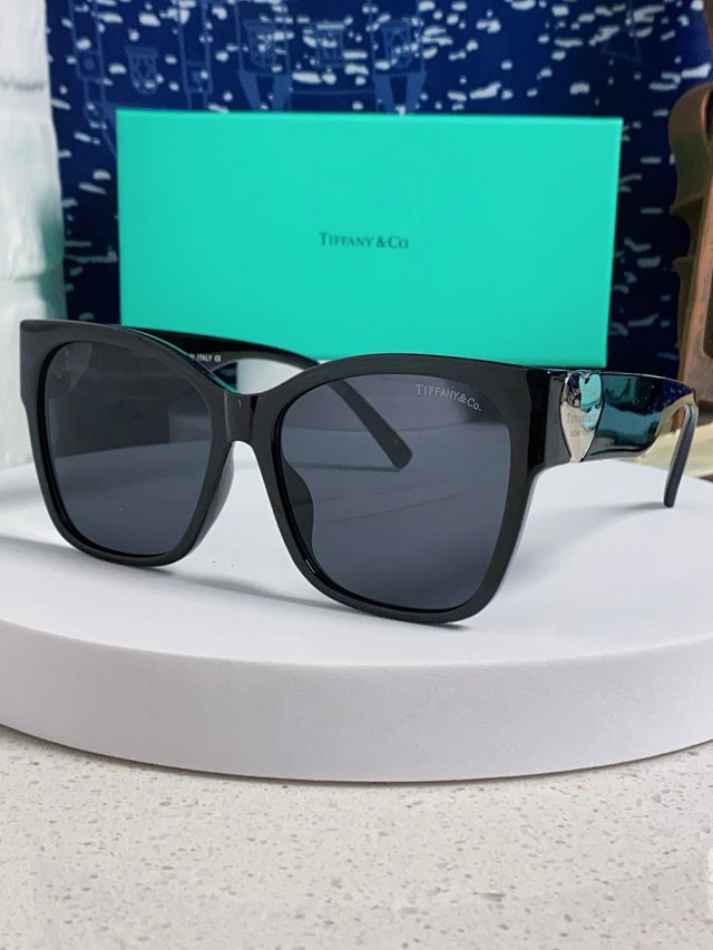 Tiffany Tiffany & Co Black Square Acetate UV Sunglasses - Buy on Kakobuysheetfind