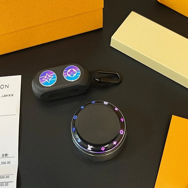 Louis Vuitton Louis Vuitton Black Neon Bluetooth Speaker - Buy on Kakobuysheetfind