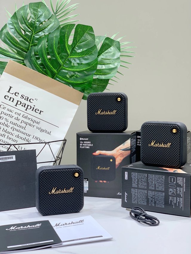 Marshall Marshall Retro Black Bluetooth Speaker 15H Playtime - Buy on Mulebuy Sheets
