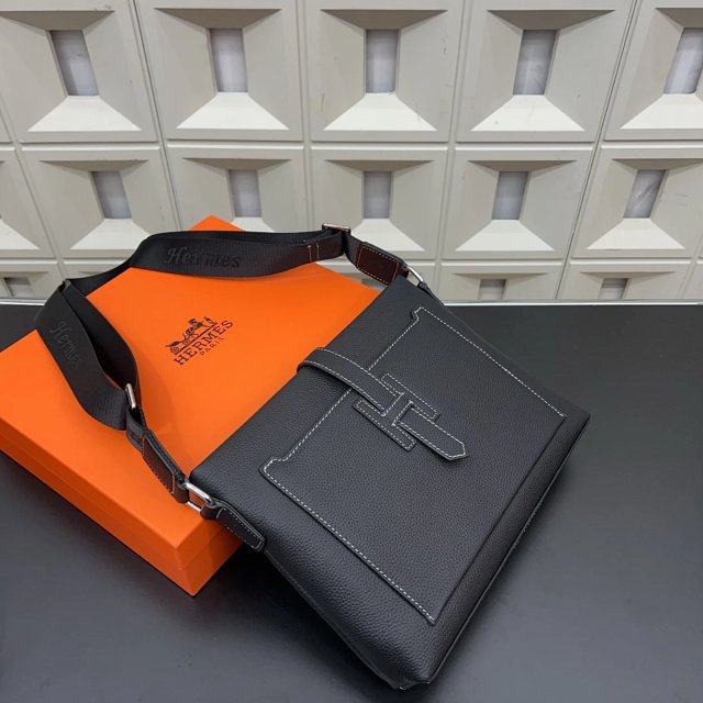 Hermes Hermes Black Togo Leather H Buckle Messenger Bag - Buy on Kakobuysheetfind