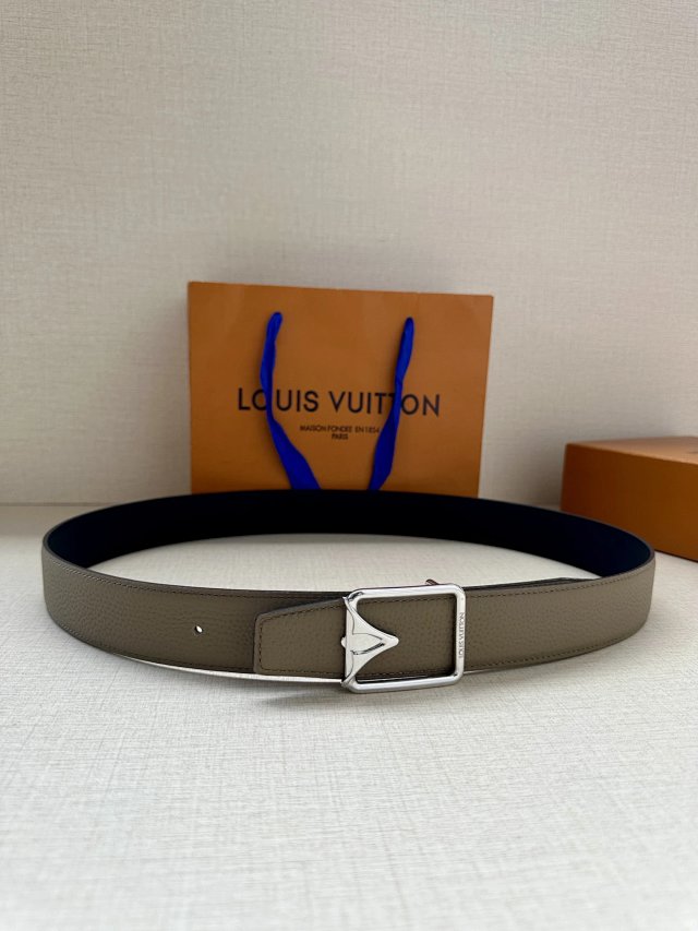 Louis Vuitton Taupe Leather V Buckle Unisex Belt