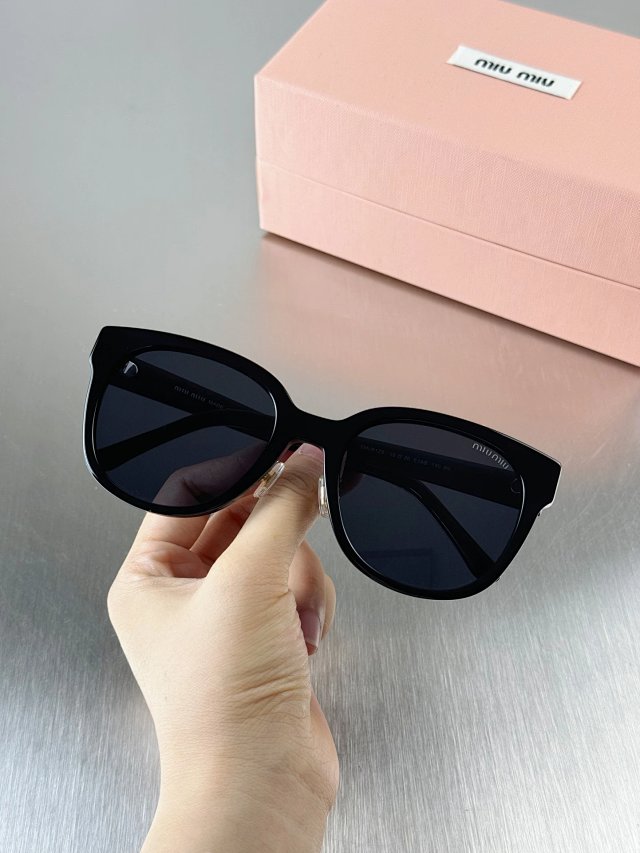 Miu Miu Miu Miu Black Cat Eye UV Protection Sunglasses - Buy on Kakobuysheetfind