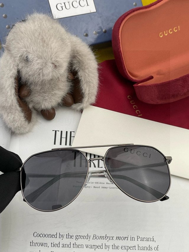 Gucci Gucci Silver Aviator Sunglasses Men Women Classic Driving - Buy on Kakobuysheetfind