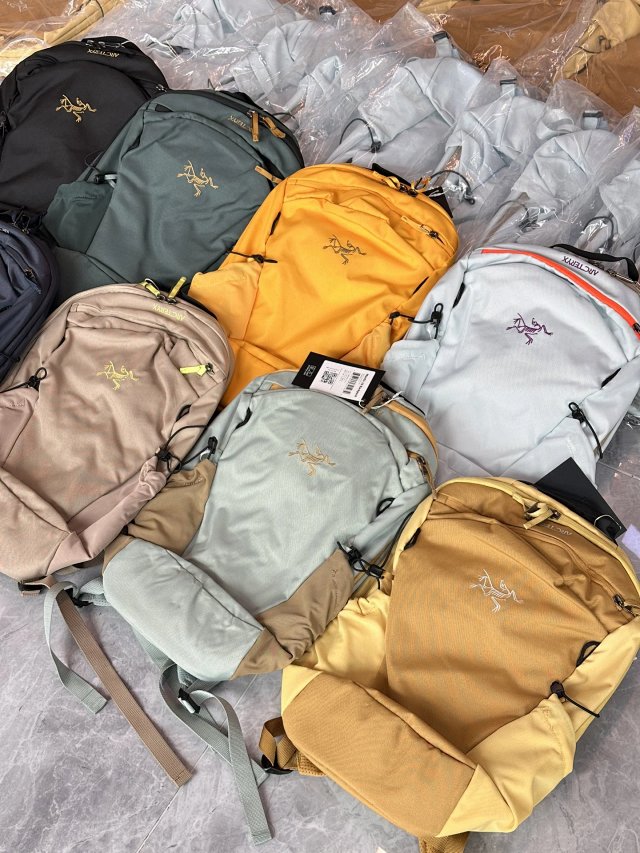 Arc teryx Arc'teryx Golden Nylon Waterproof Hiking Backpack - Buy on Kakobuysheetfind