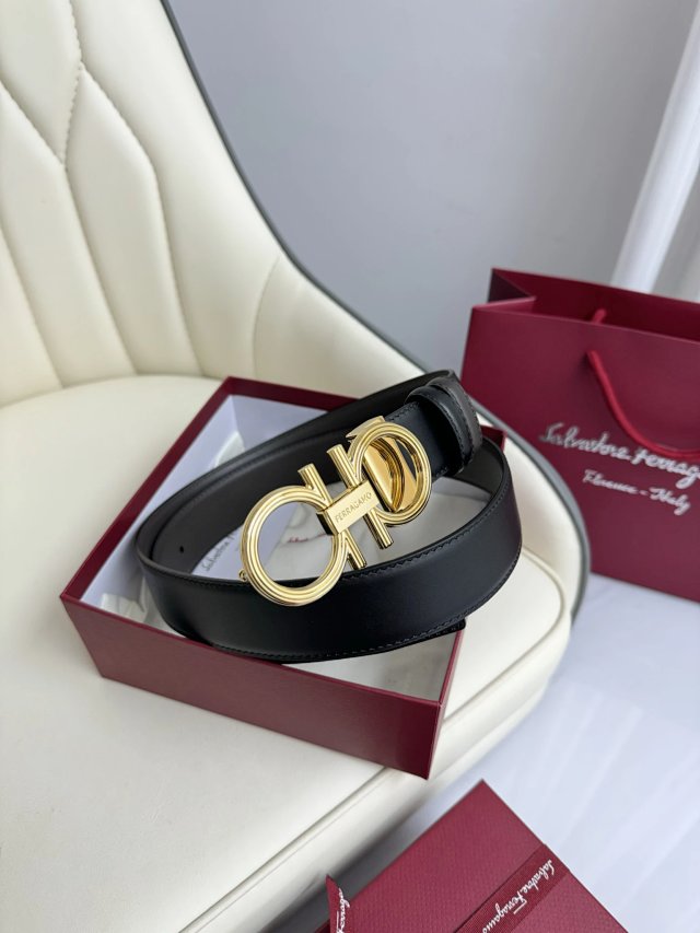 Salvatore Ferragamo Salvatore Ferragamo Black Leather Gold Buckle Belt - Buy on Mulebuy Sheets