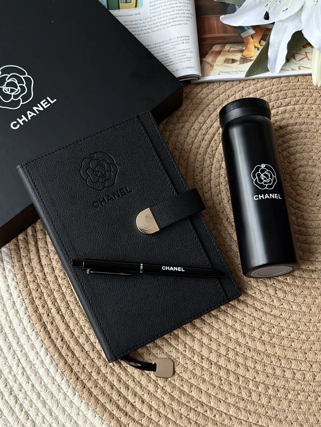 Chanel Chanel Black Gold Camellia Leather Notebook Set - Buy on Kakobuysheetfind