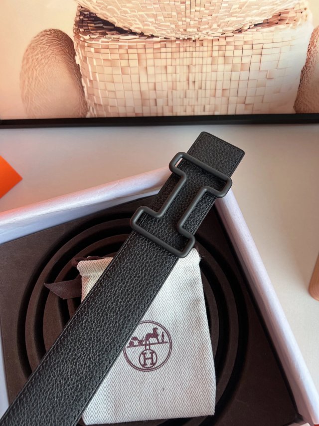 Hermes Hermes Black H Buckle Leather Belt Unisex - Buy on Mulebuy Sheets