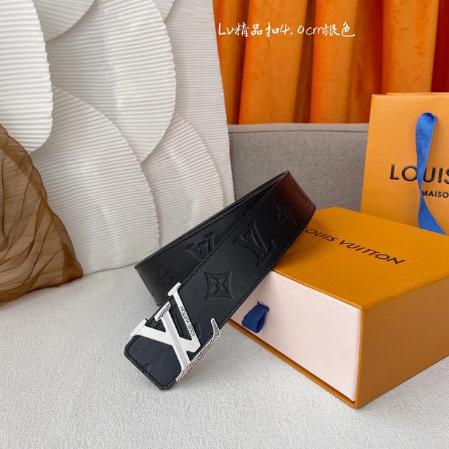 Louis Vuitton Louis Vuitton Men Black Leather LV Belt - Buy on Mulebuy Sheets