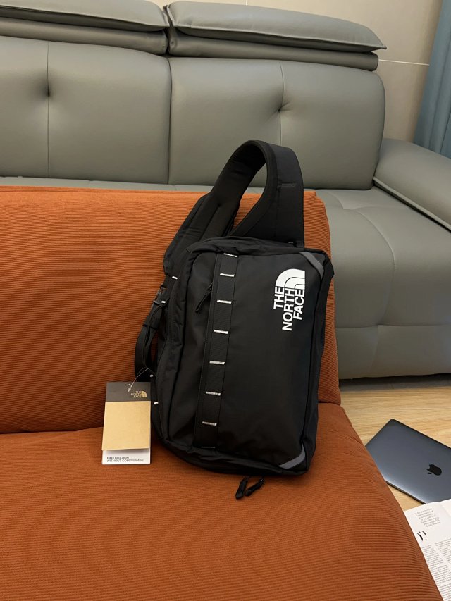 The North Face The North Face Black Waterproof Sling Bag - Buy on Kakobuysheetfind