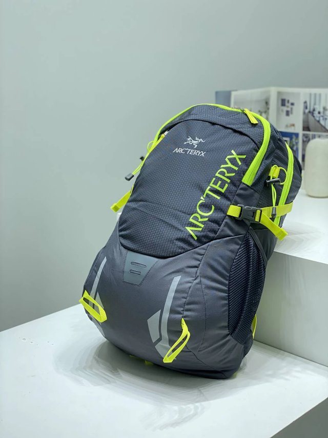 Arc Teryx Arc'teryx Gray Green Waterproof Nylon Hiking Backpack - Buy on Kakobuysheetfind