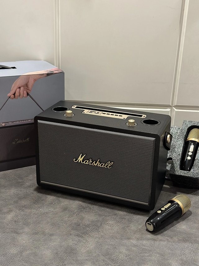 Marshall Marshall Black Gold Retro Bluetooth Speaker - Buy on Mulebuy Sheets