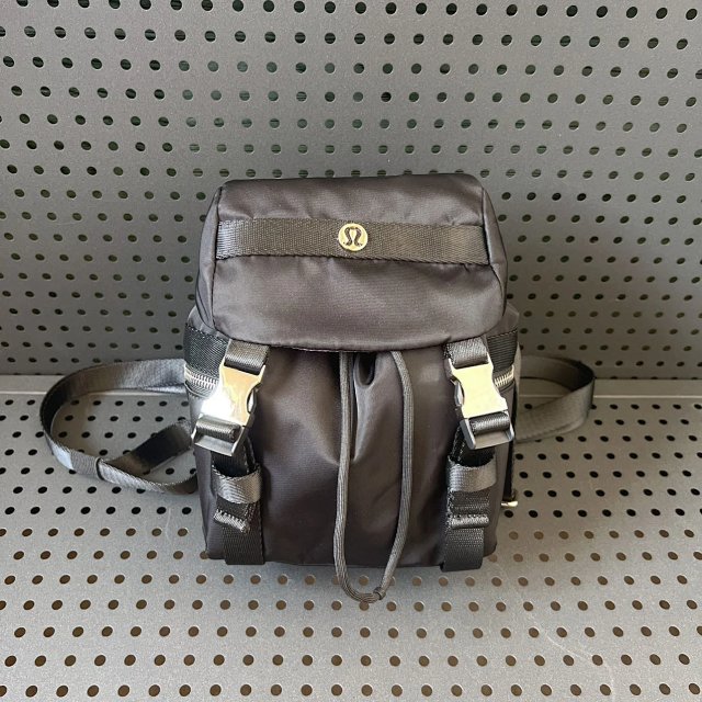 lululemon Lululemon Black Waterproof Nylon Backpack for Travel Gym - Buy on Kakobuysheetfind
