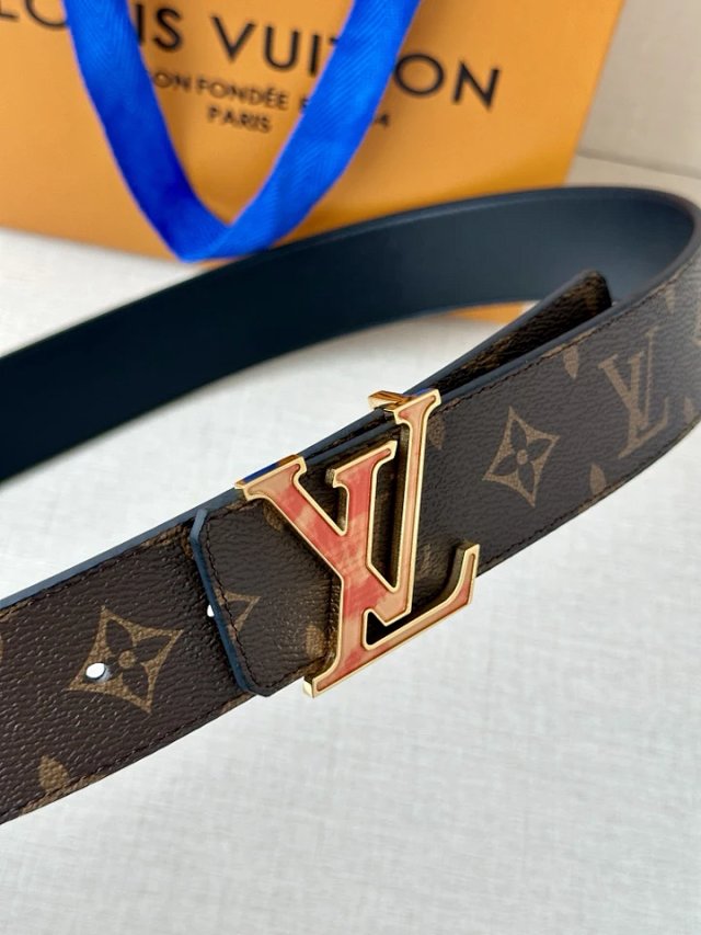 Louis Vuitton Monogram Brown Leather LV Buckle Belt