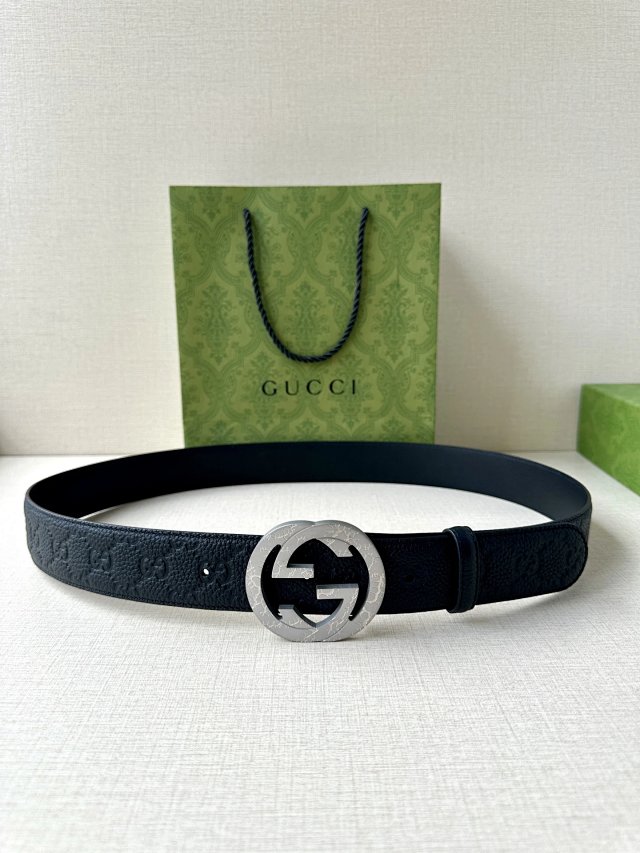 Gucci Classic Black Leather Belt Silver GG Buckle Unisex