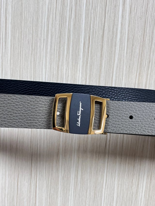 Salvatore Ferragamo Salvatore Ferragamo Gray Black Reversible Leather Belt - Buy on Mulebuy Sheets