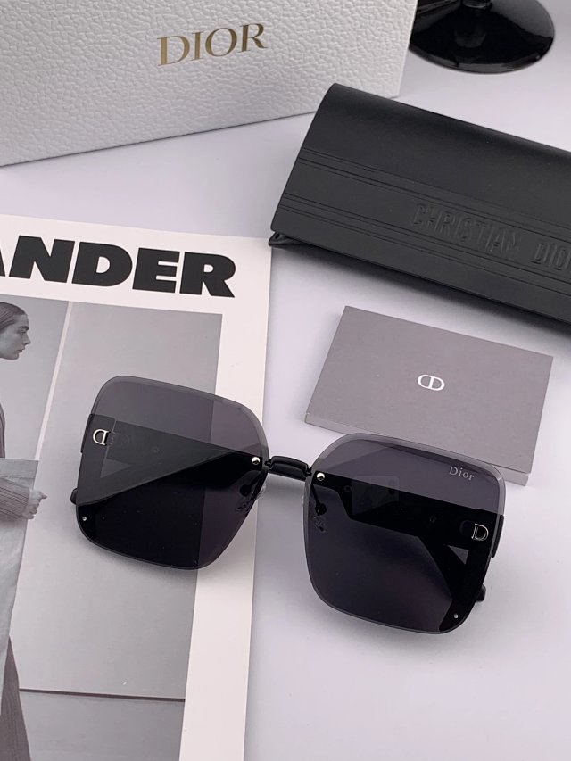 Dior Dior Black Square Metal UV Protection Sunglasses - Buy on Kakobuysheetfind
