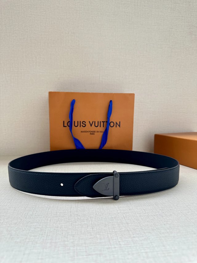 Louis Vuitton Louis Vuitton Black Calfskin LV Buckle Leather Belt - Buy on Mulebuy Sheets