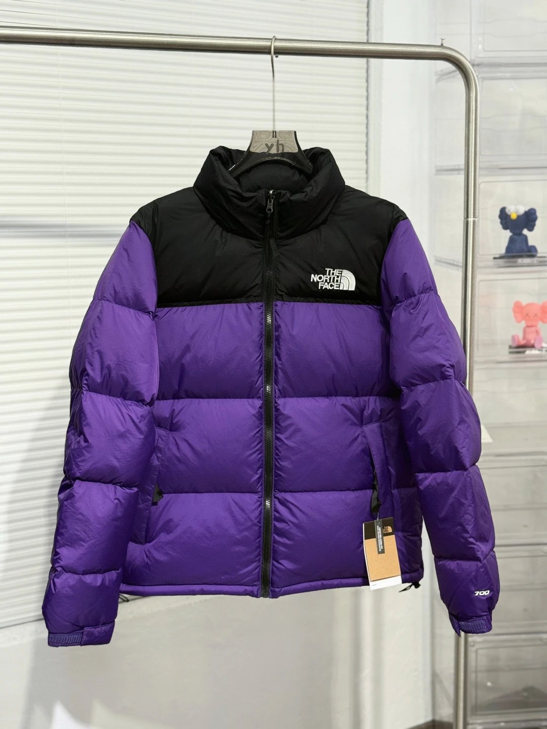 Color-Block Warm Down Jacket photo 2