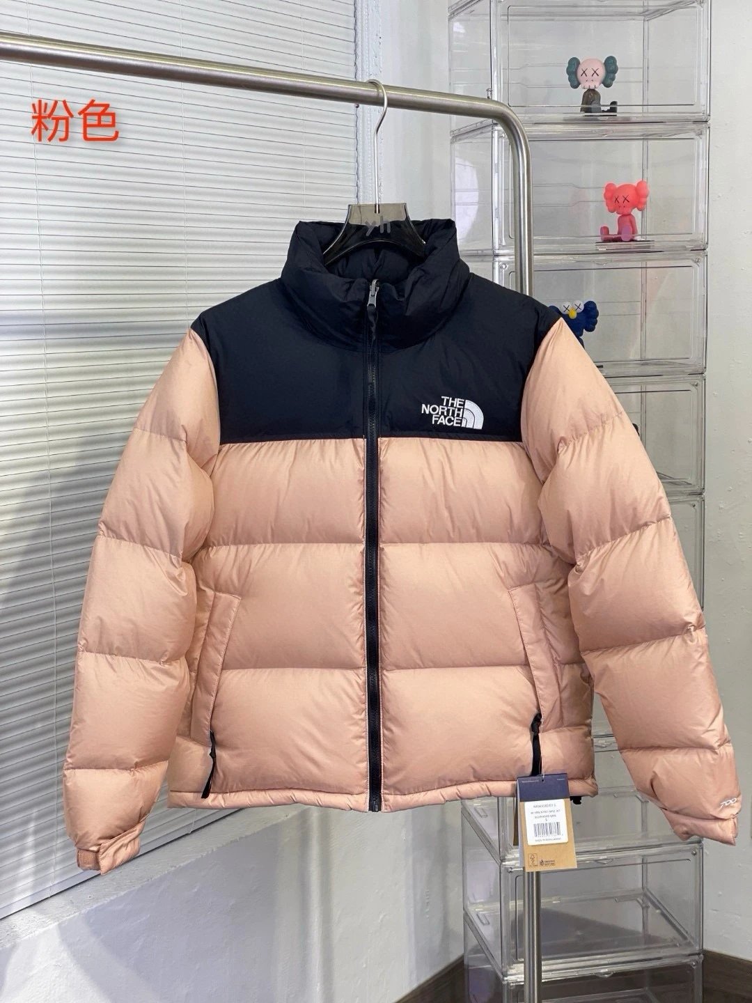 Color-Block Warm Down Jacket photo 5