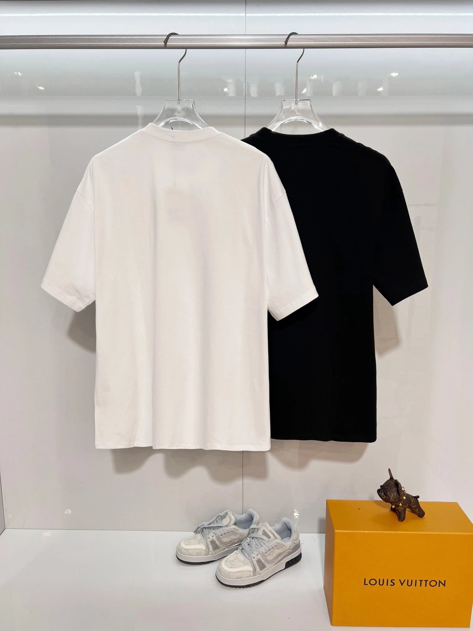 Balenciaga Logo T-Shirt photo 4