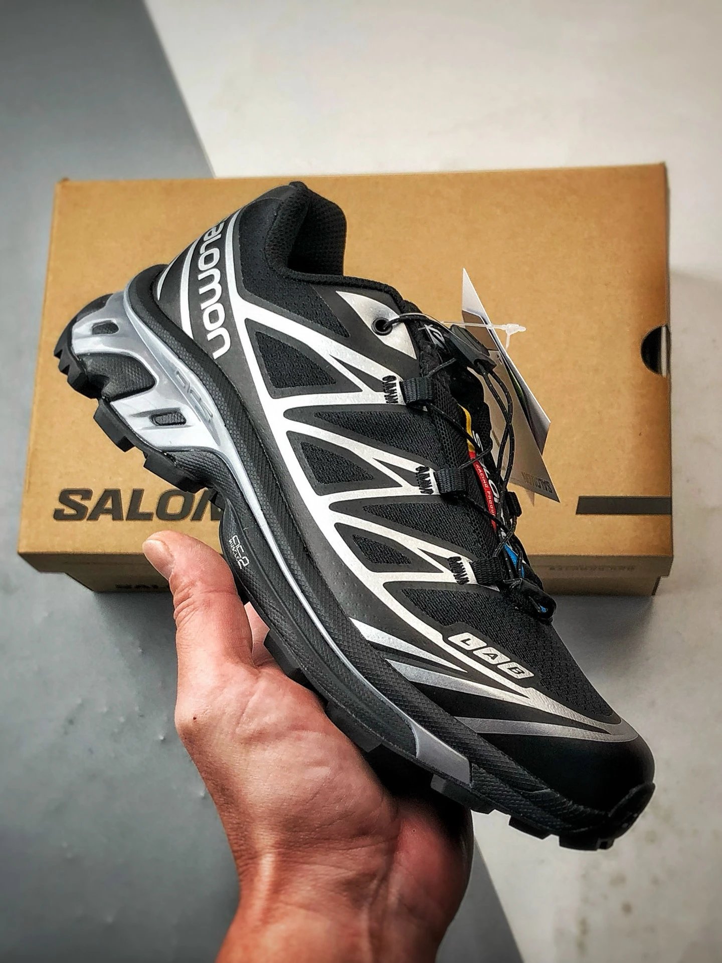 474506/Black Silver