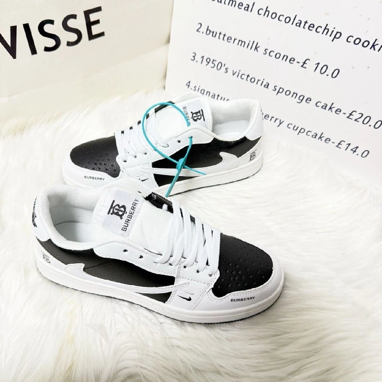 29- Burberry co branded black and white hook