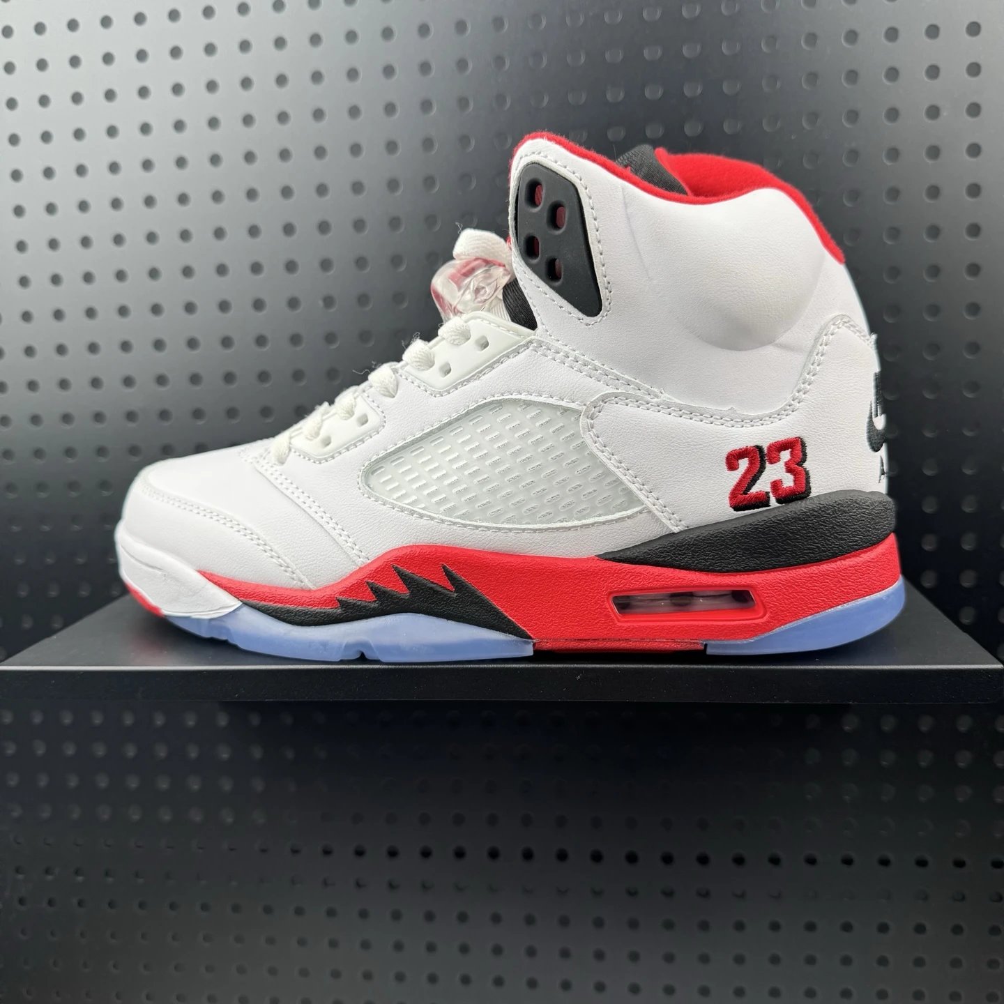 Fire Red Black Tongue