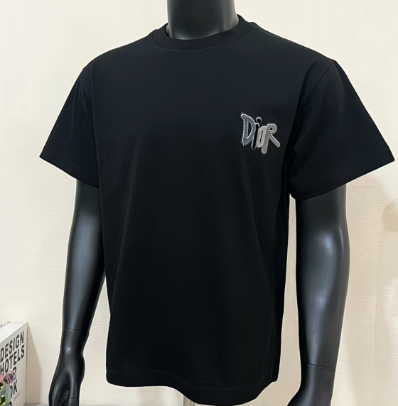 Dior T-shirt