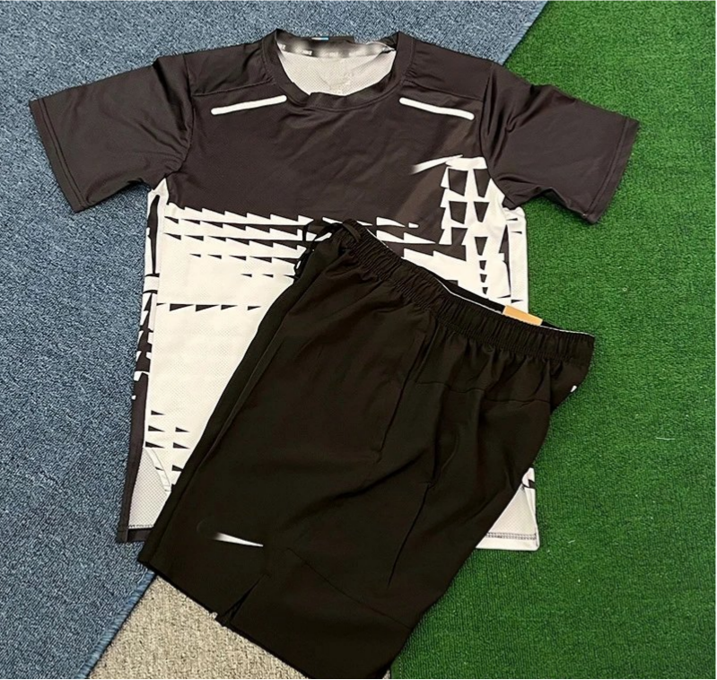 Nike Matching Sets Short-Sleeve Running T-Shirt and Shorts Set — Track and field short-sleeve black D975 black