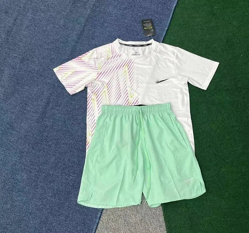 Nike Matching Sets Short-Sleeve Running T-Shirt and Shorts Set — Pink white short sleeve D218 light green