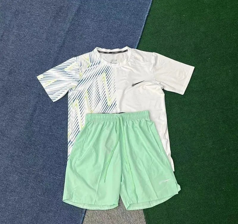 Nike Matching Sets Short-Sleeve Running T-Shirt and Shorts Set — Blue and white short-sleeved D218 light green