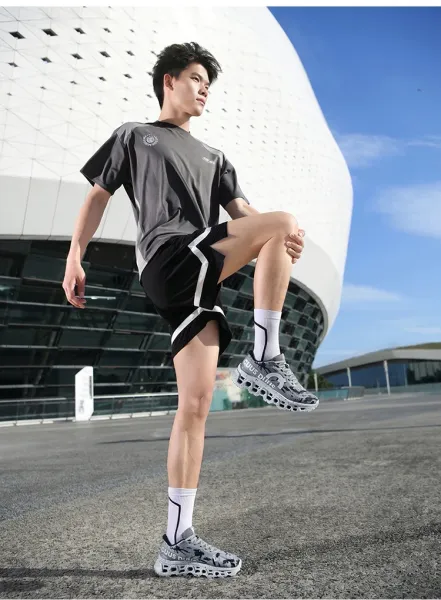 Design CIUS DUUS All-Black Splatter Print Chunky Sneakers - 18