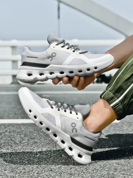 On Cloudmonster White / Black Sneakers Running Shoes - 8