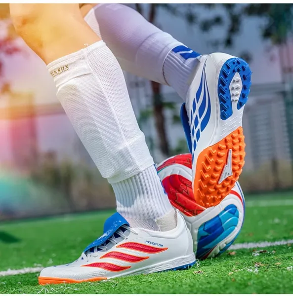 Adidas Predator Accuracy.1 Low Black / Red / Pink Football Boots Sneakers - 39