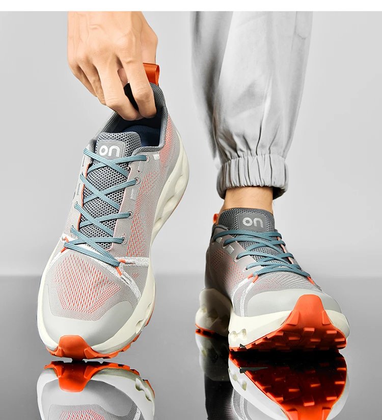 On Cloudmonster White / Black Running Shoes - 33