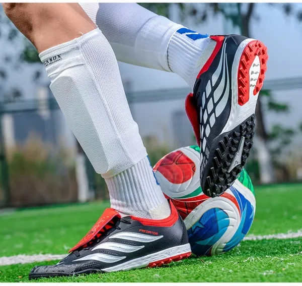 Adidas Predator Accuracy.1 Low Black / Red / Pink Football Boots Sneakers - 43