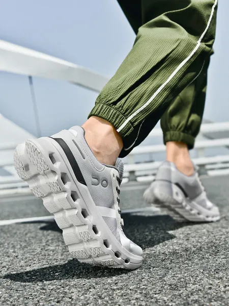 On Cloudmonster White / Black Sneakers Running Shoes - 9