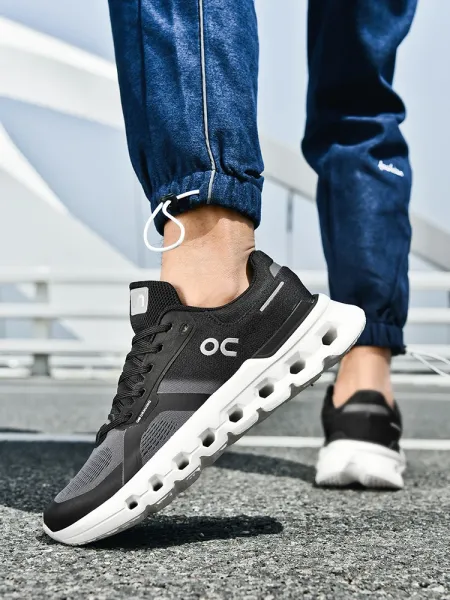 On Cloudmonster White / Black Sneakers Running Shoes - 3