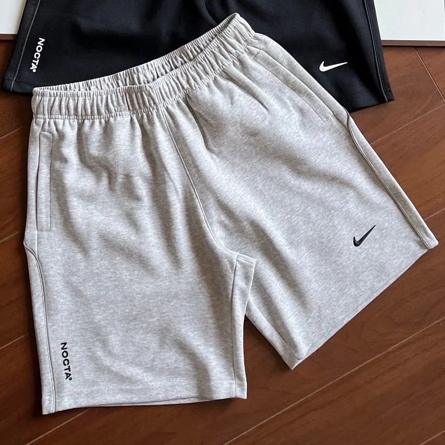 gray shorts