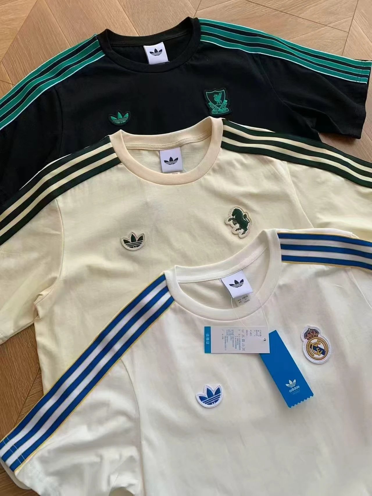 In Stock Premium Version adidas Three-Stripes Short-Sleeve T-Shirt Real Madrid Culture Tee Unisex Loose Fit Collab Soccer Jersey