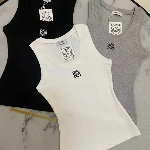 Burberry T-Shirts Short-Sleeve Equestrian Knight Graphic product detail image 11